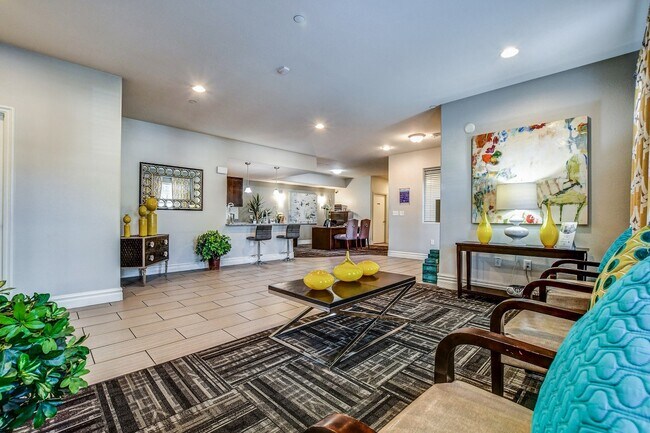 Ravello Townhomes in Las Vegas, NV - Building Photo - Building Photo