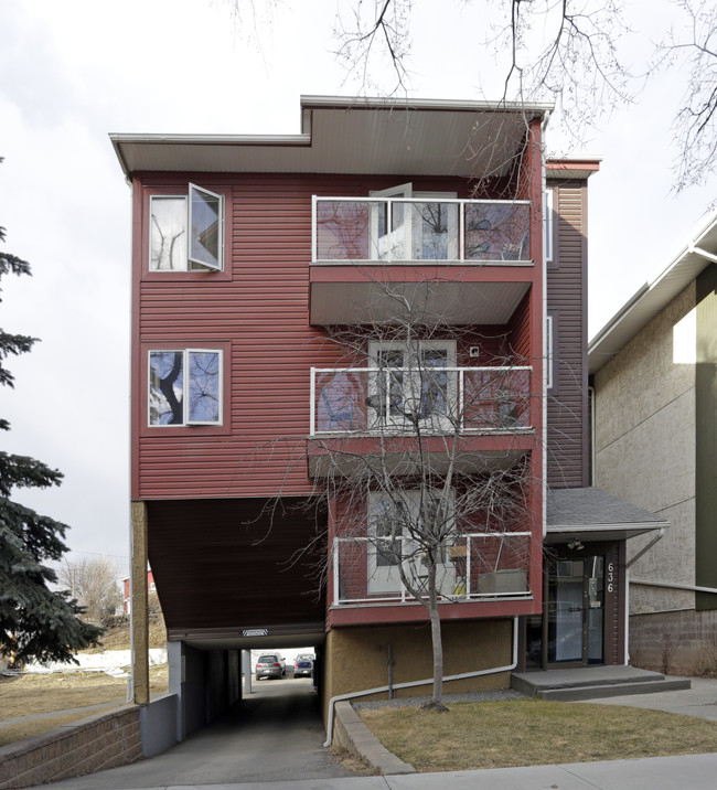 636 Meredith Rd NE in Calgary, AB - Building Photo - Building Photo