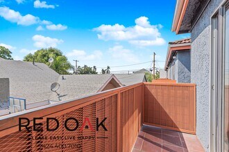 1341 W 37th Pl in Los Angeles, CA - Building Photo - Building Photo