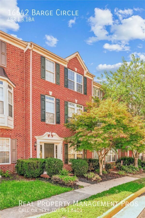 property at 16642 Barge Cir