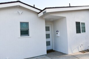 388 N Parker St in Orange, CA - Building Photo