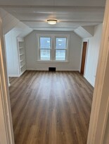 204 Feltz St, Unit B in Perryville, MO - Building Photo