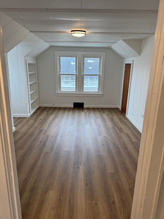 204 Feltz St, Unit B in Perryville, MO - Building Photo