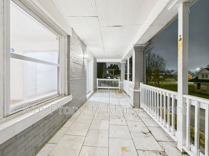 2710 Park Ave in Kansas City, MO - Building Photo