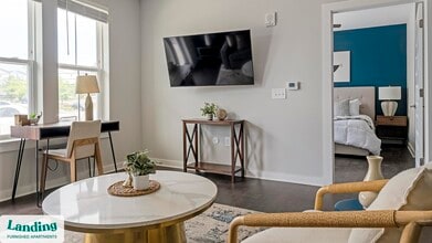 6025 Riverview Rd SE in Mableton, GA - Foto de edificio - Building Photo