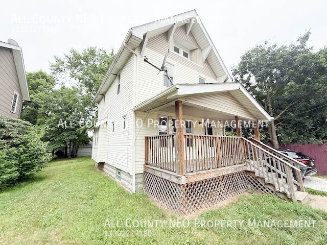 1114 Herberich Ave in Akron, OH - Building Photo - Building Photo