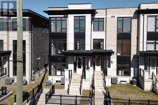 property at 3189 Sixth Line