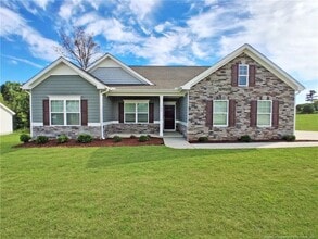 142 Planters Ln in Coats, NC - Building Photo - Building Photo