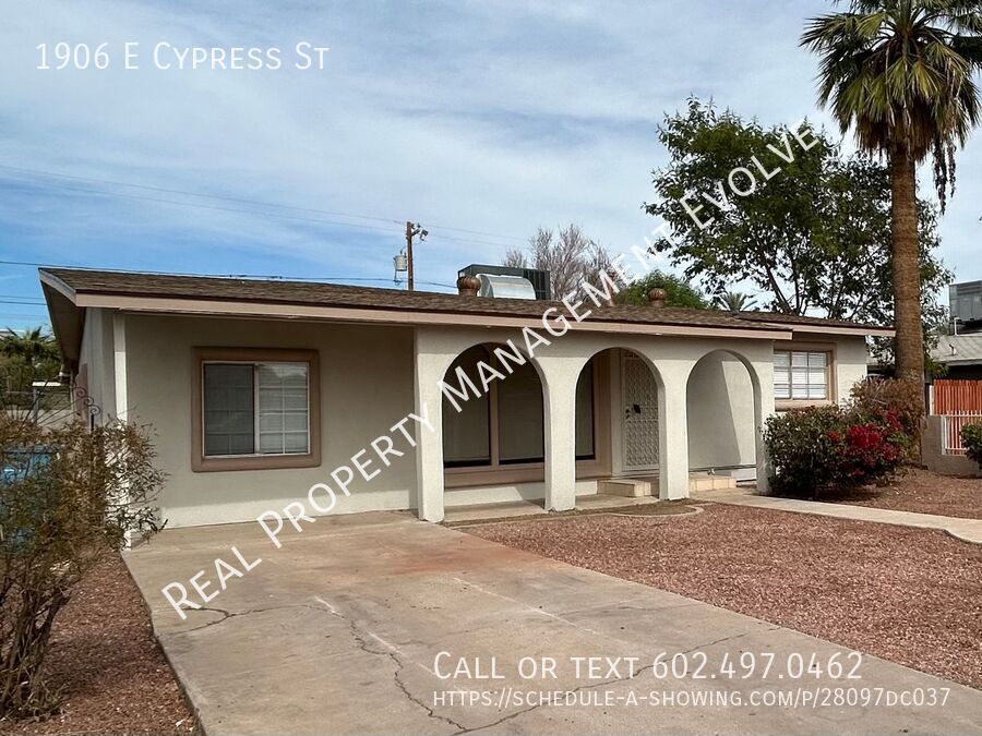 1906 E Cypress St in Phoenix, AZ - Building Photo