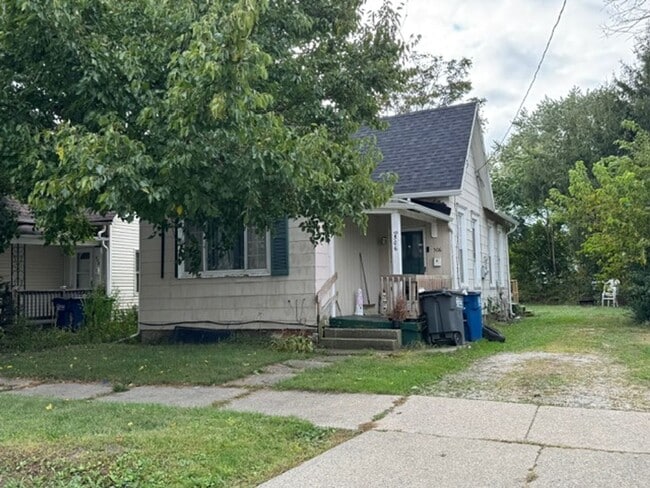 property at 506 Howland Ave