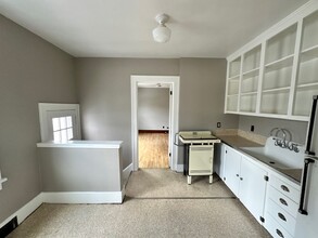 801 Melrose Ave in Iowa City, IA - Building Photo - Building Photo