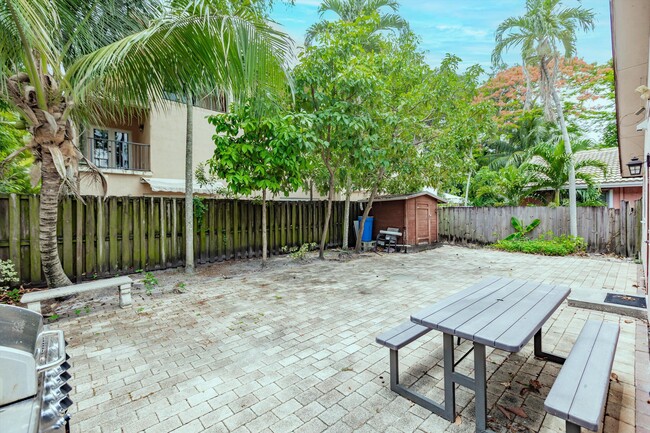 1786 SW 22nd St in Fort Lauderdale, FL - Building Photo - Building Photo
