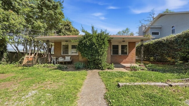 property at 955 E 5th St