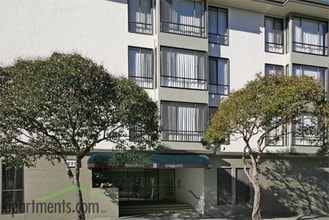 Northpoint Apartments in San Francisco, CA - Building Photo - Building Photo