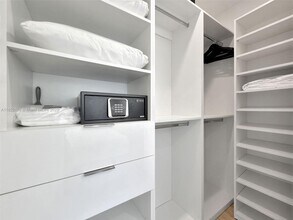 130 SW 25th Rd in Miami, FL - Building Photo - Building Photo