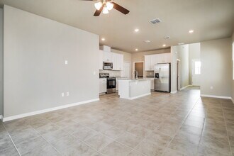 2507 Gold Dust Dr in Minneola, FL - Foto de edificio - Building Photo