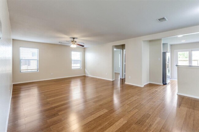 12071 Helvick Cres Ave in Houston, TX - Building Photo - Building Photo