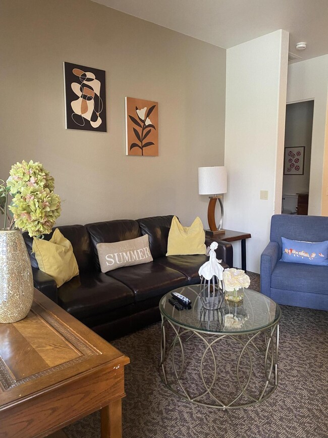 property at 50650 Santa Rosa Plz