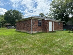 146 Miller Dr in Shepherdsville, KY - Building Photo - Building Photo
