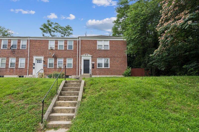 1122 Gleneagle Rd in Baltimore, MD - Building Photo