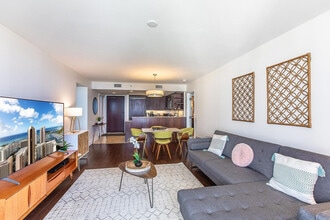 1551 Ala Wai Blvd in Honolulu, HI - Building Photo - Building Photo