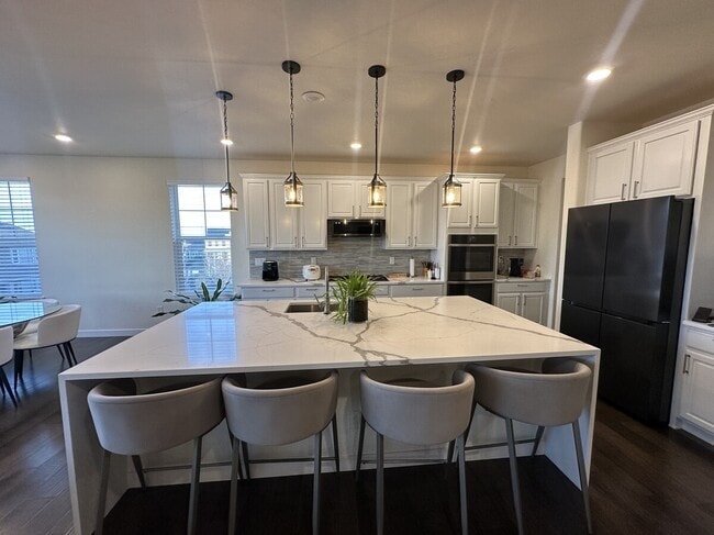 8163 S Valleyhead Way in Aurora, CO - Foto de edificio - Building Photo