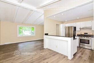 8225 Russell Ave N in Minneapolis, MN - Building Photo - Building Photo