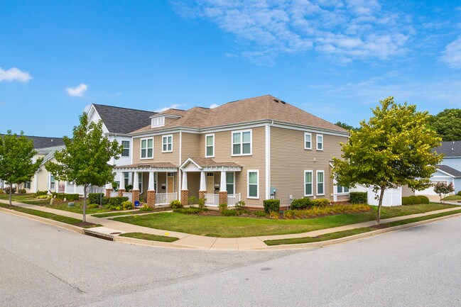 Lovell Cove in Patuxent River, MD - Building Photo - Building Photo