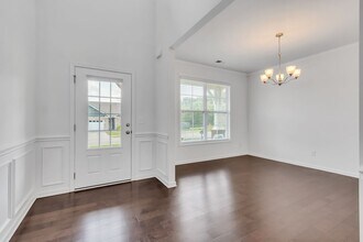 8028 Forest Hills Dr in Spring Hill, TN - Building Photo - Building Photo