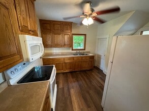 414 Summit St in Grove City, PA - Building Photo - Building Photo