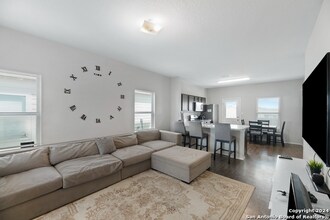 13514 Lily Ln in Saint Hedwig, TX - Building Photo - Building Photo