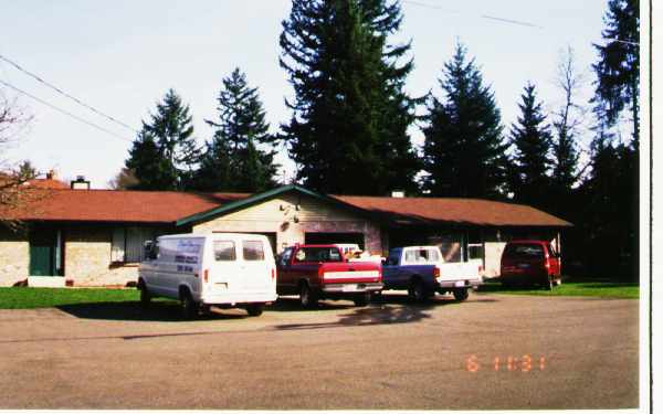 19117-19119 5th Ave E in Spanaway, WA - Building Photo