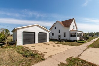 1817 C St SW in Cedar Rapids, IA - Building Photo - Building Photo