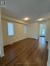 1201 Rexton Dr in Oshawa, ON - Building Photo - Building Photo