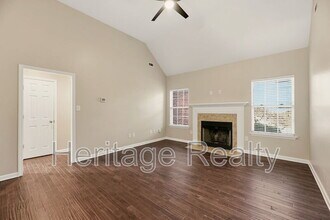 3112 Pinex Ln in Knoxville, TN - Building Photo - Building Photo