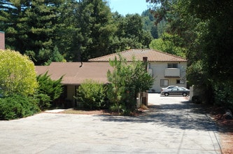 4602 Scotts Valley Dr in Scotts Valley, CA - Foto de edificio - Building Photo