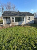 112 Dawn Ave in Rockford, IL - Building Photo