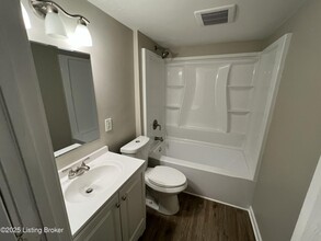 2911 Slevin St in Louisville, KY - Building Photo - Building Photo