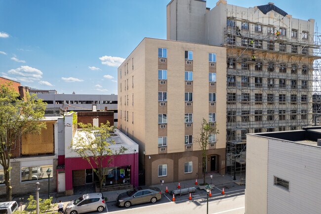 46 Summit Ave in Hagerstown, MD - Foto de edificio - Building Photo