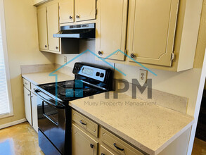 66 W Elmwood Dr in Monroe, LA - Building Photo - Building Photo