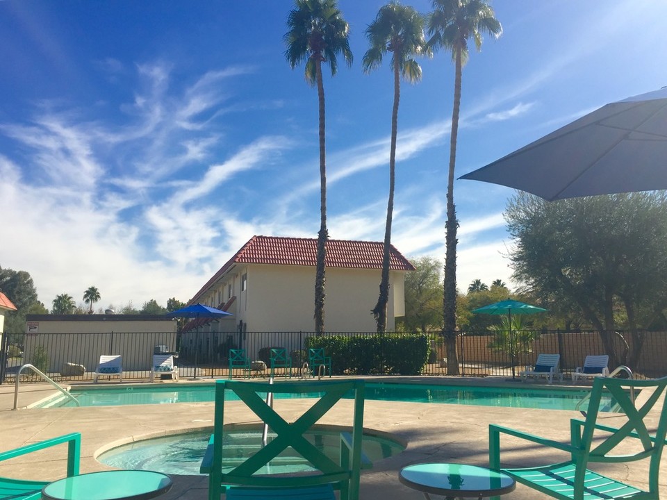 Shadow Hills Townhomes in Palm Desert, CA - Building Photo