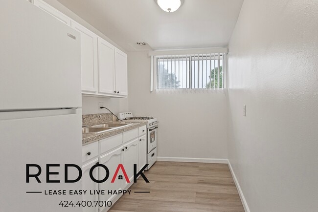 12211 S Manor Dr in Hawthorne, CA - Building Photo - Building Photo