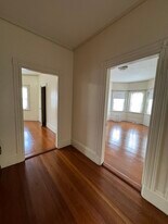909 Beacon St, Unit 3 in Boston, MA - Building Photo