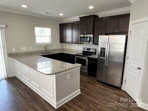 340 Halton Crossing Dr SW in Concord, NC - Foto de edificio - Building Photo