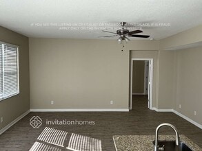 11133 Golden Silence Dr in Riverview, FL - Foto de edificio - Building Photo