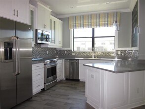 9109 Fox Sparrow Rd in Tampa, FL - Building Photo - Building Photo