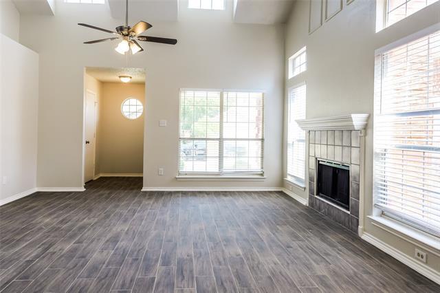 1936 Pine Ridge Dr in Bedford, TX - Building Photo - Building Photo