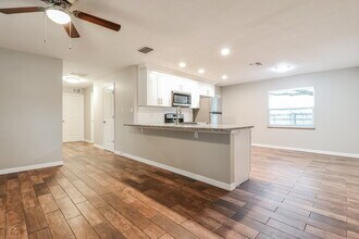 3014 N Pineway Dr in Plant City, FL - Foto de edificio - Building Photo