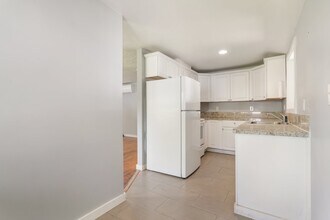 227 NE 188th Ave in Portland, OR - Building Photo - Building Photo