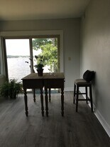 N53W34396-W34396 Rd Q, Unit Cottage in Okauchee Lake, WI - Building Photo